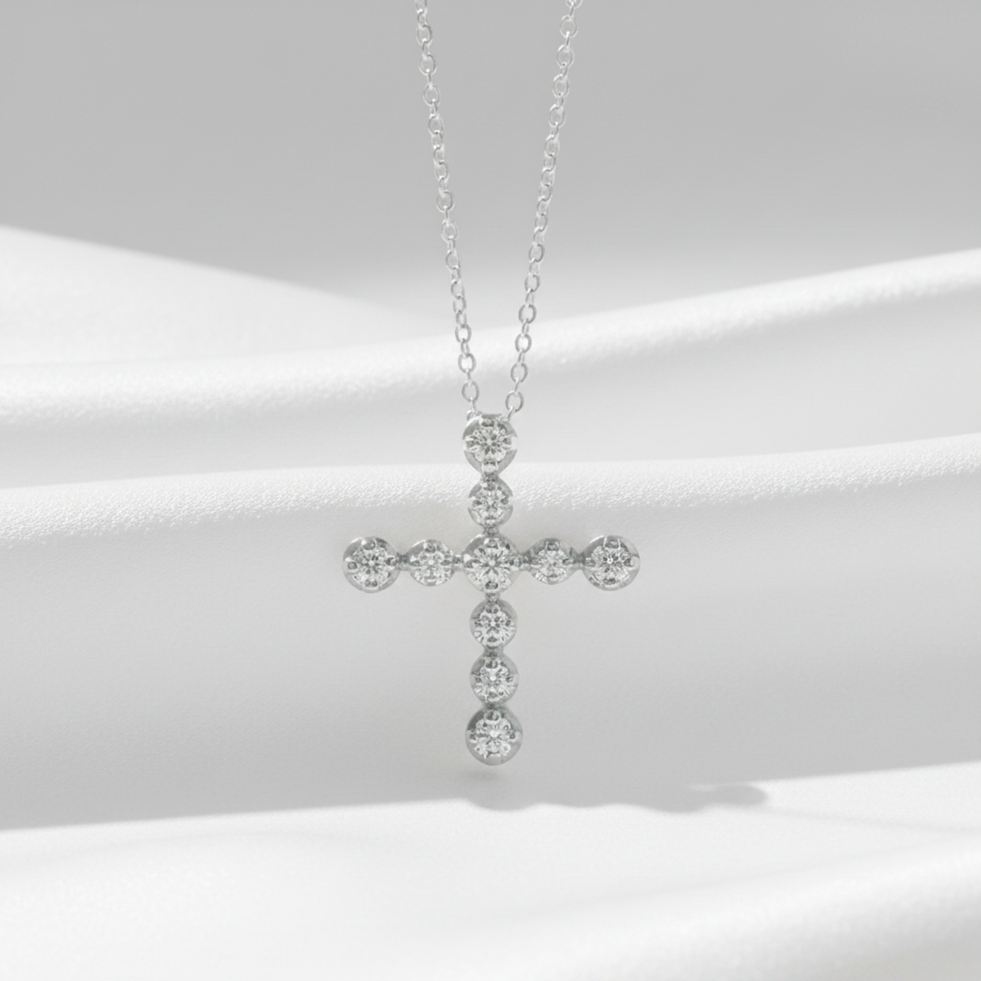 Tiffany Tenderness Diamond Necklace Platinum Diamond Women,Men Fashion Pendant Necklace (Silver)