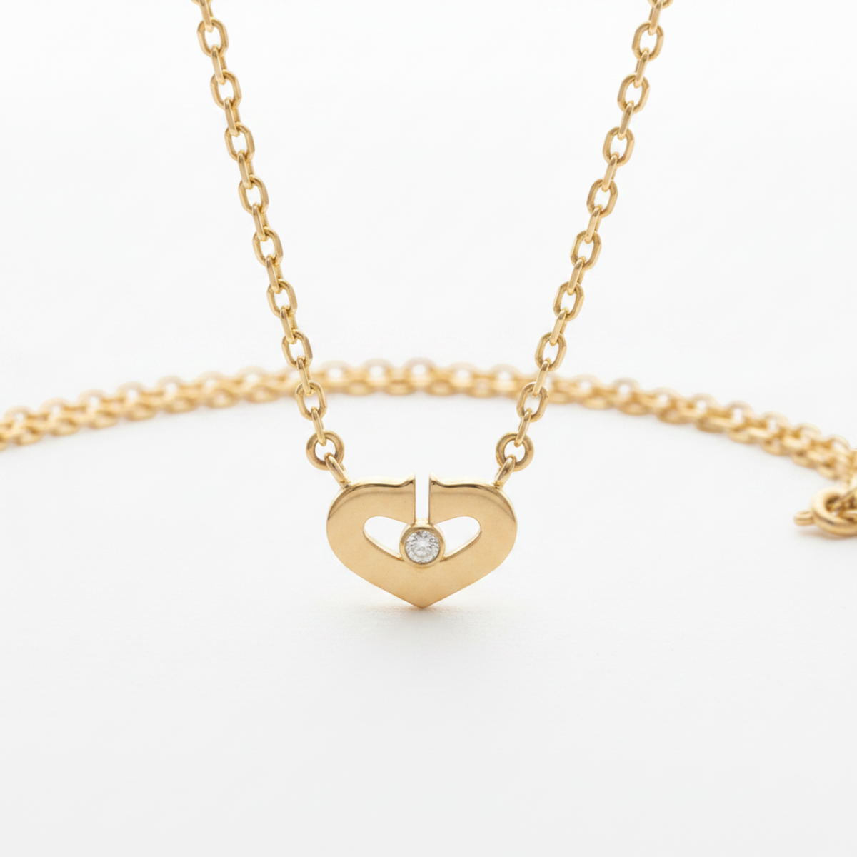 Cartier C Heart 1P Diamond Necklace Pink Gold (18K) Diamond Men,Women Fashion Pendant Necklace (Pink Gold)