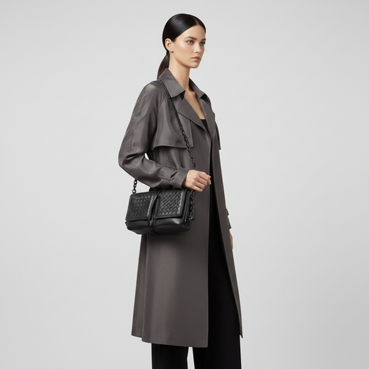 Bottega Veneta Intrecciato Women,Men Leather Shoulder Bag Black
