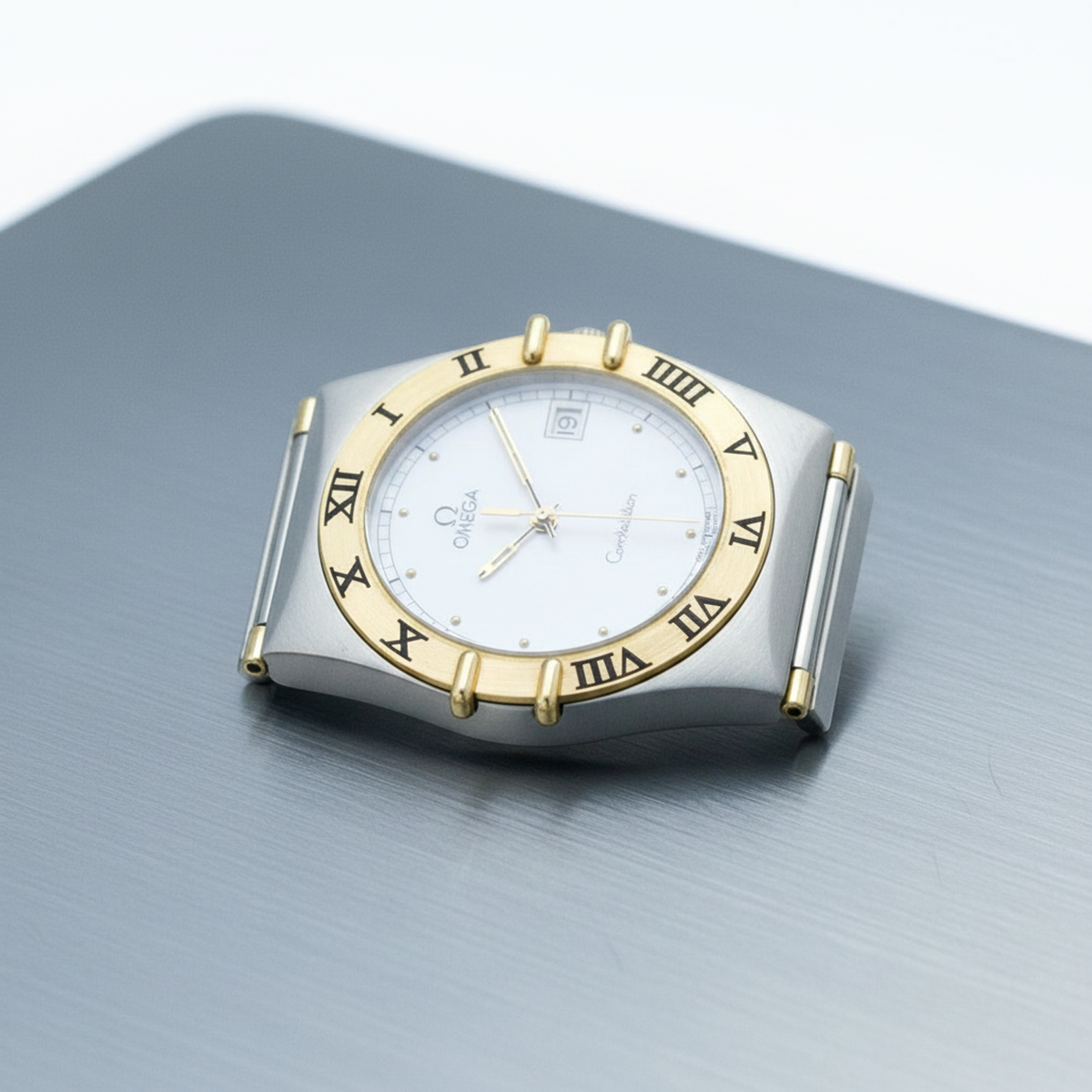 OMEGA Constellation 18K Gold Steel Quartz Mens Watch 396.1070 Polished
