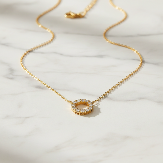4°C Circle Diamond Necklace Yellow Gold (18K) Diamond Men,Women Fashion Pendant Necklace (Gold)