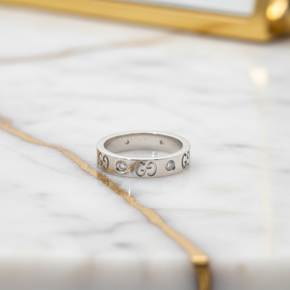 Gucci Icon Diamond Ring White Gold (18K) Fashion Diamond Band Ring Silver