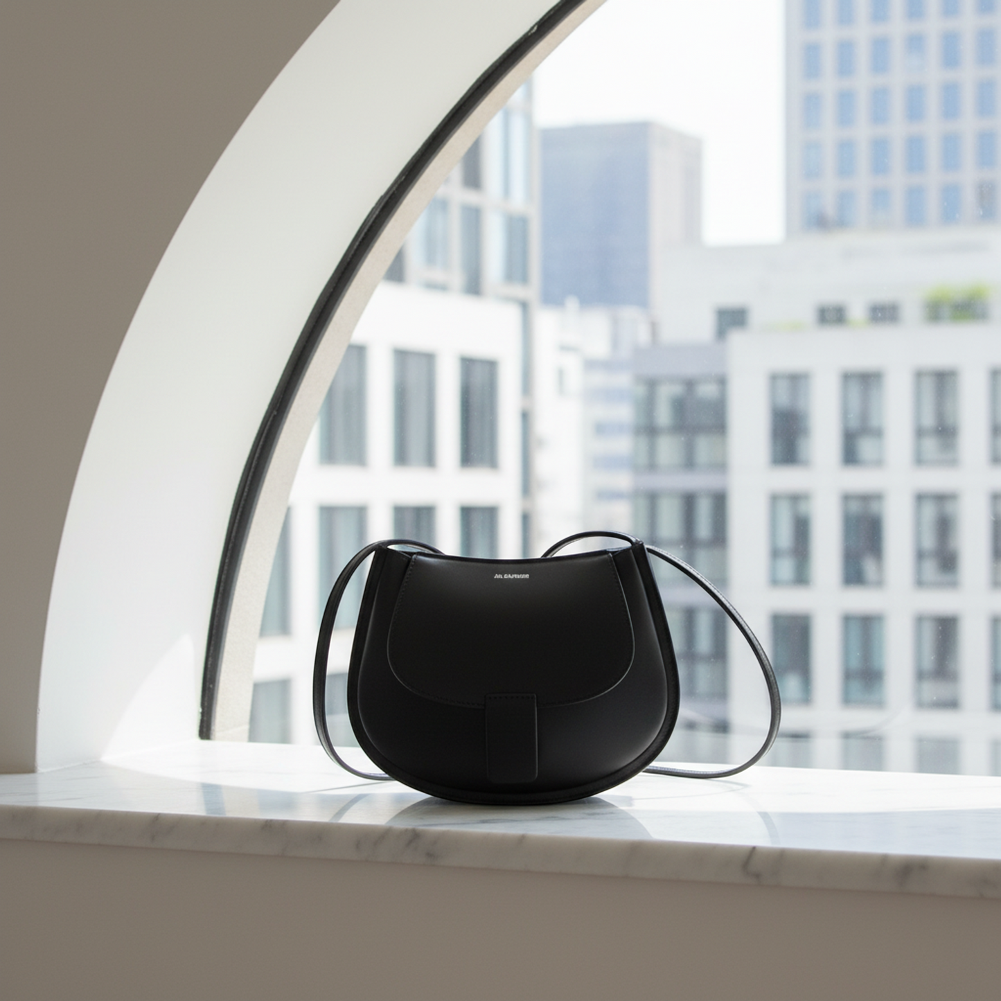 Jil Sander Crescent Women's Leather Shoulder Bag Black