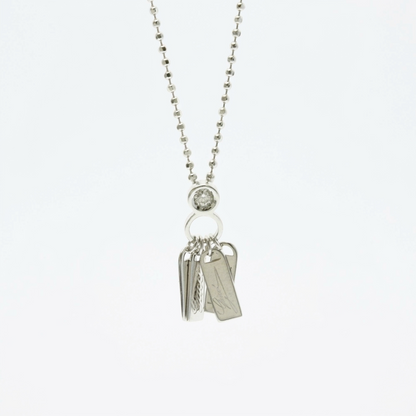 Gucci Plate Tag Diamond Necklace White Gold (18K) Diamond Men,Women Fashion Pendant Necklace (Silver)