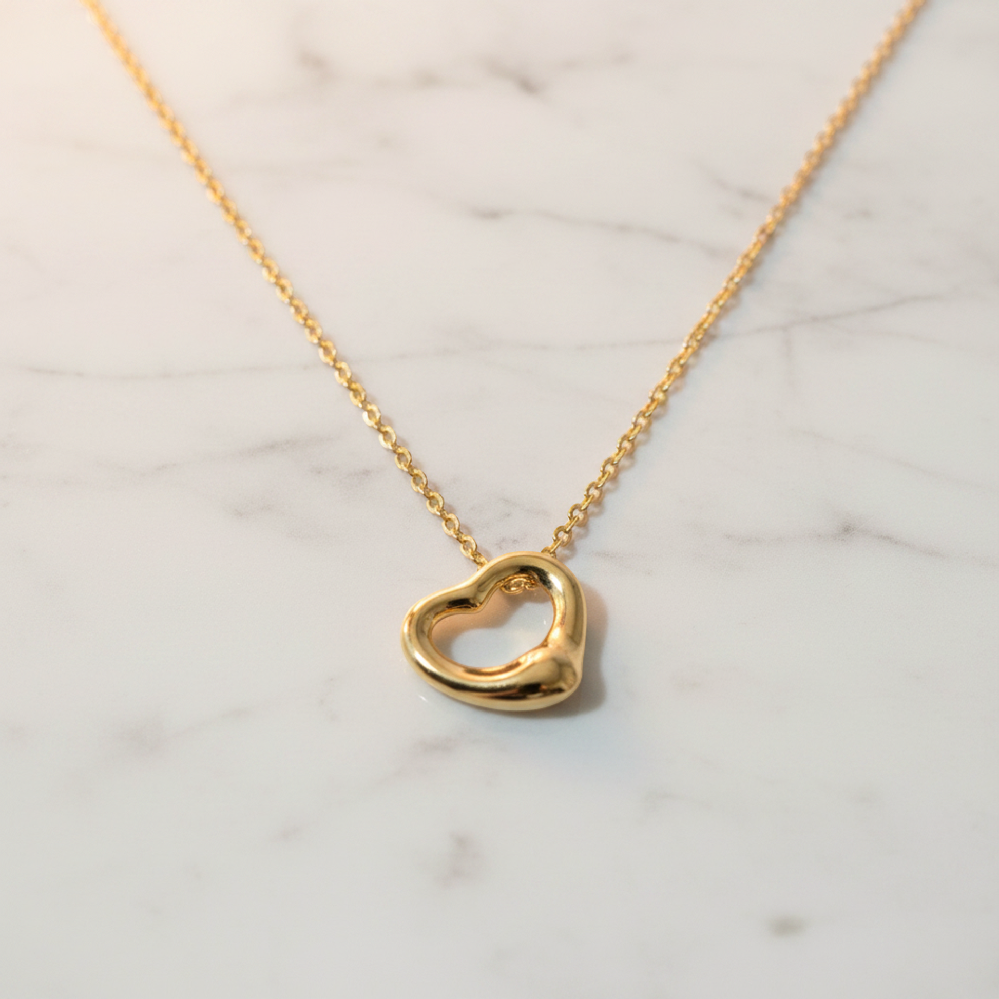 Tiffany Open Heart Yellow Gold (18K) No Stone Men,Women Fashion Pendant Necklace (Gold)