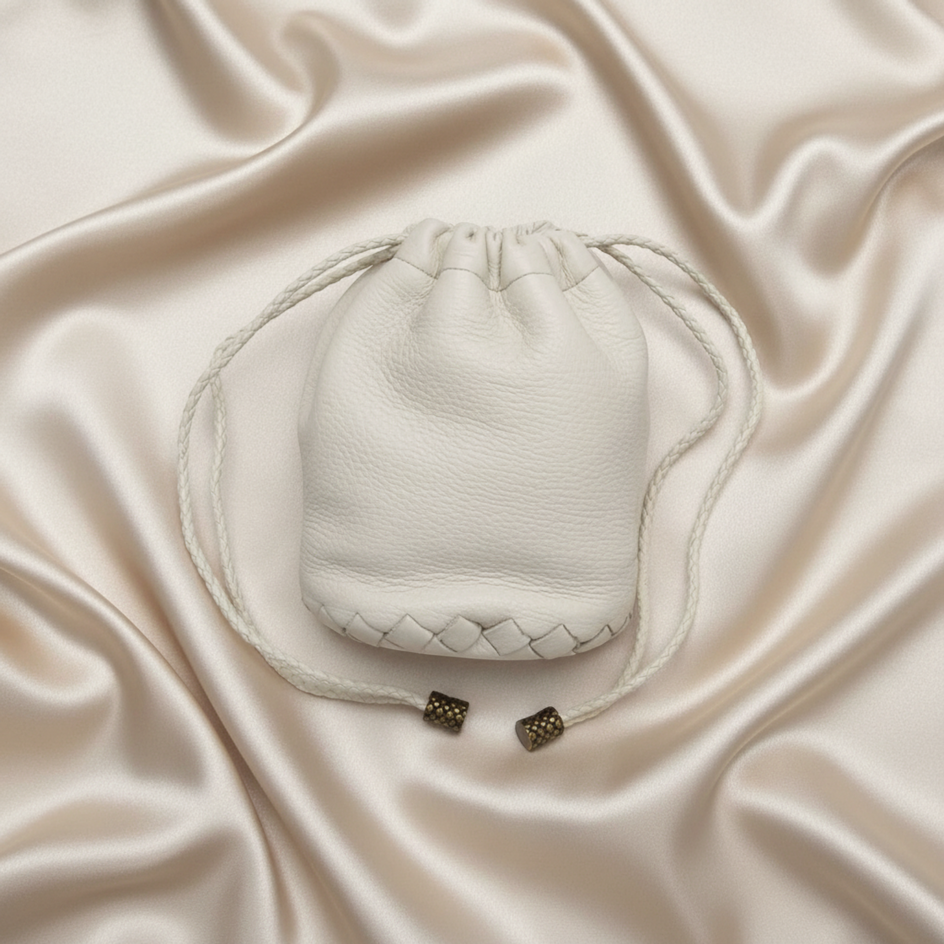 Bottega Veneta Mini Drawstring Bag 196385 Women,Men Leather Pouch Off-white