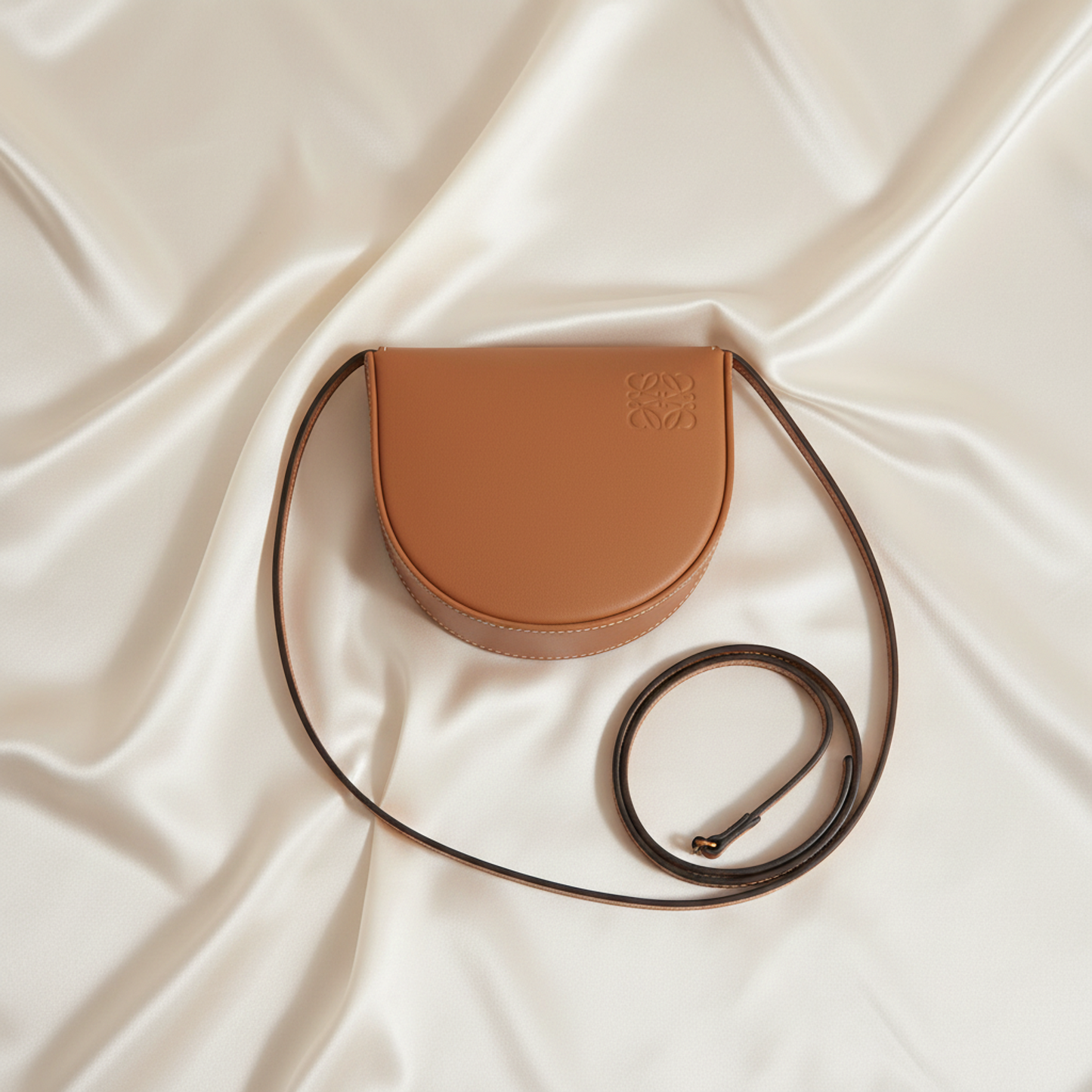 Loewe HEEL POUCH SMALL Women's Leather Shoulder Bag Brown