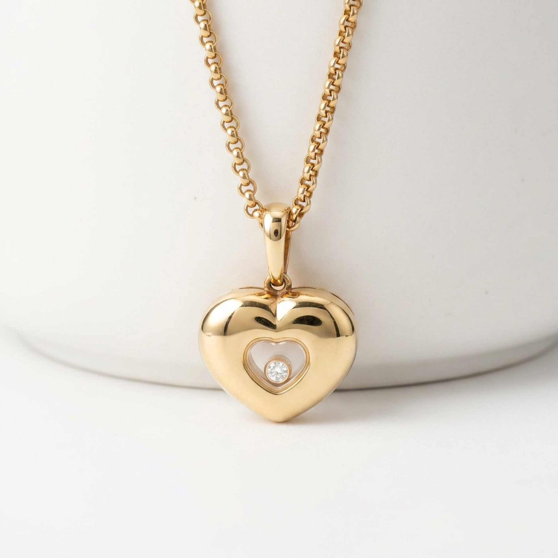 Chopard Happy Diamonds Heart Necklace 79/2924 Yellow Gold (18K) Diamond Men,Women Fashion Pendant Necklace (Gold)