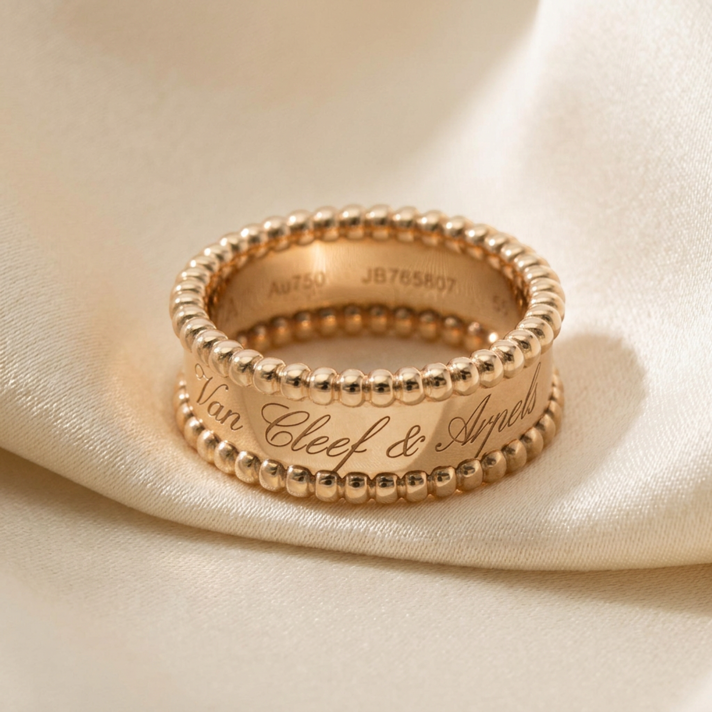 Van Cleef & Arpels Perle Signature Ring Pink Gold (18K) Fashion No Stone Band Ring Pink Gold