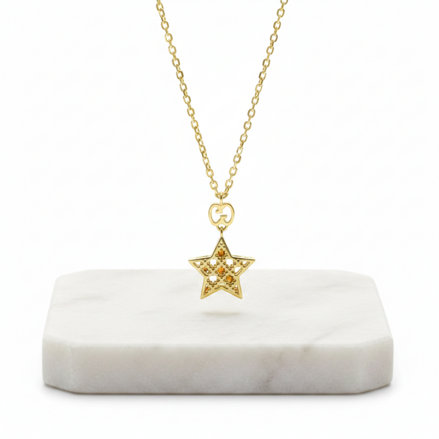 Gucci Diamantissima Star Necklace Yellow Gold (18K) No Stone Men,Women Fashion Pendant Necklace (Gold)