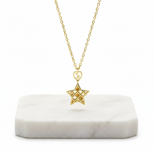 Gucci Diamantissima Star Necklace Yellow Gold (18K) No Stone Men,Women Fashion Pendant Necklace (Gold)
