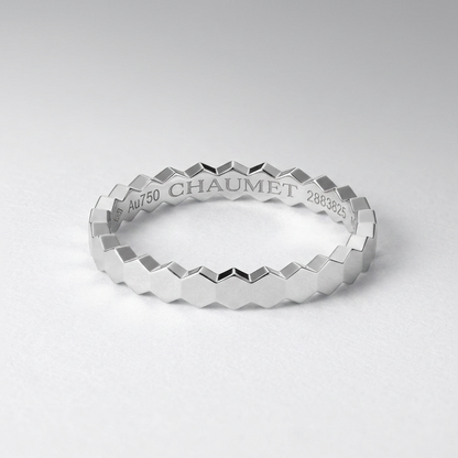 Chaumet Be My Love Honeycomb Ring 081930-049 White Gold (18K) Fashion No Stone Band Ring Silver