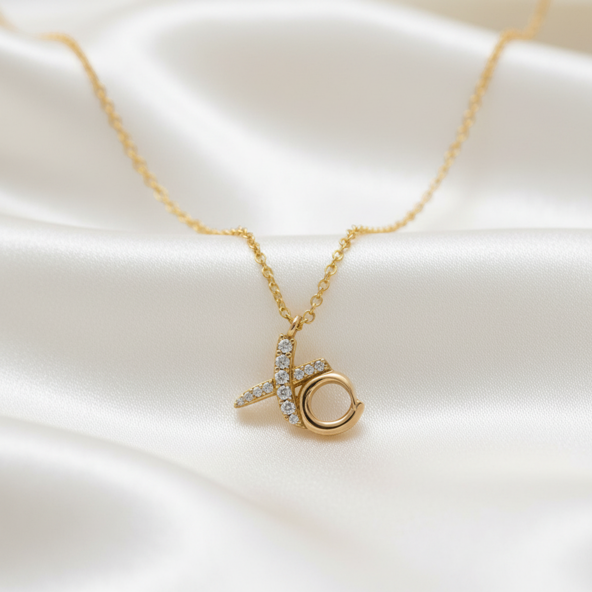Tiffany Paloma Picasso Kiss & Hug Necklace Pink Gold (18K) No Stone Men,Women Fashion Pendant Necklace (Pink Gold)