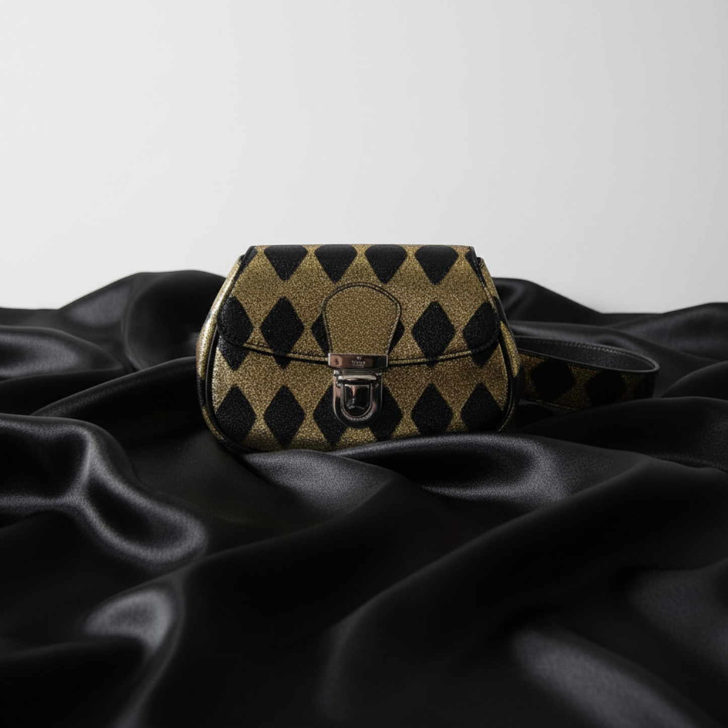 Gucci Children 605112 Girls,Boys Leather Fanny Pack Gold,Black