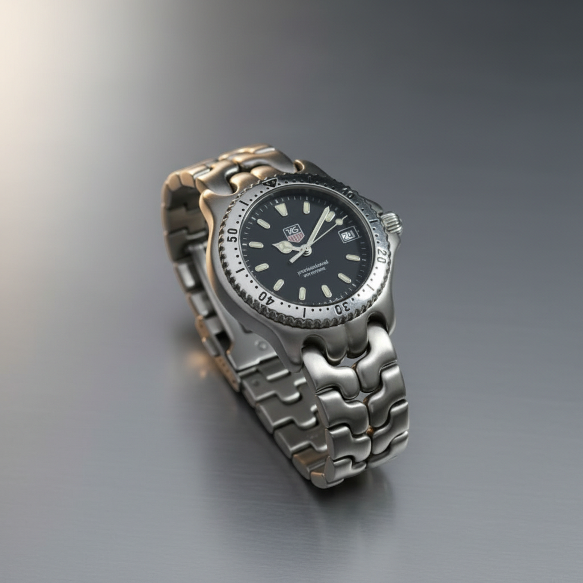 TAG HEUER Sel Professional 200M Quartz Mid Size Watch WG1214 Polished