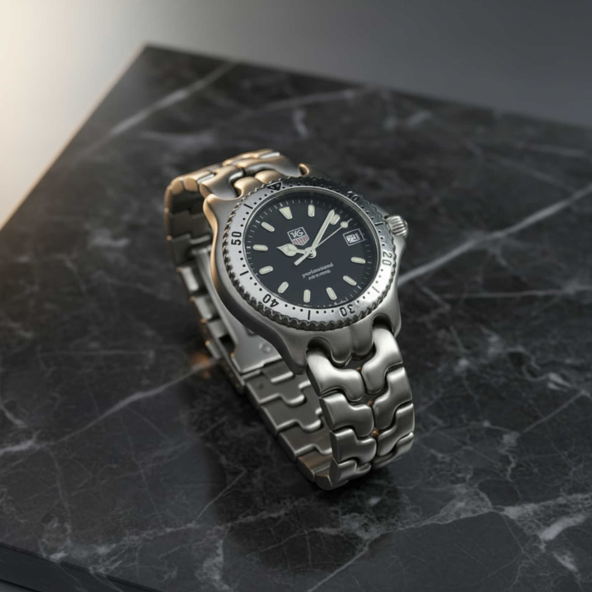 TAG HEUER Sel Professional 200M Quartz Mid Size Watch WG1214 Polished
