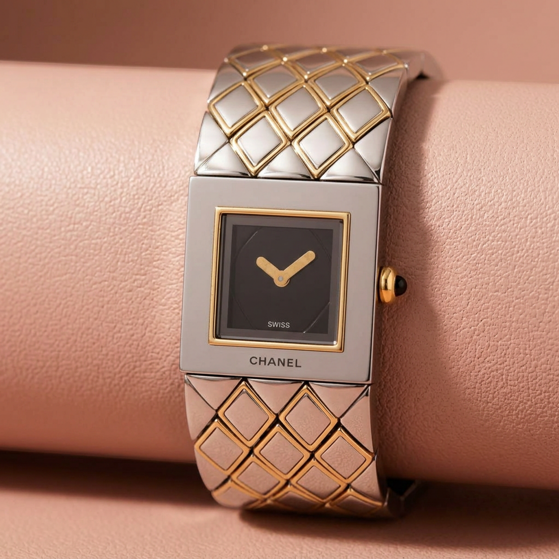 CHANEL Matelasse 18K Gold Steel Quartz Ladies Watch H0475 Polished