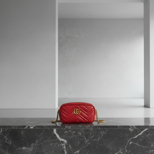 Gucci GG Marmont 546581 Women's Leather Shoulder Bag Red Color