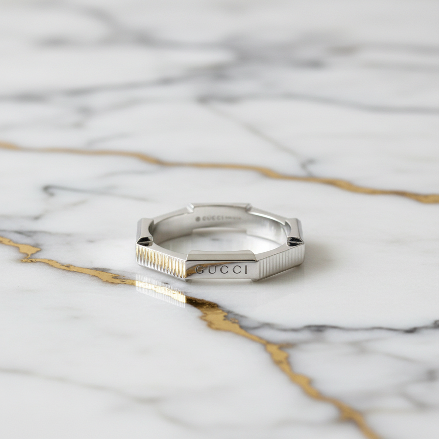 Gucci Link To Love Ring White Gold (18K) Fashion No Stone Band Ring Silver