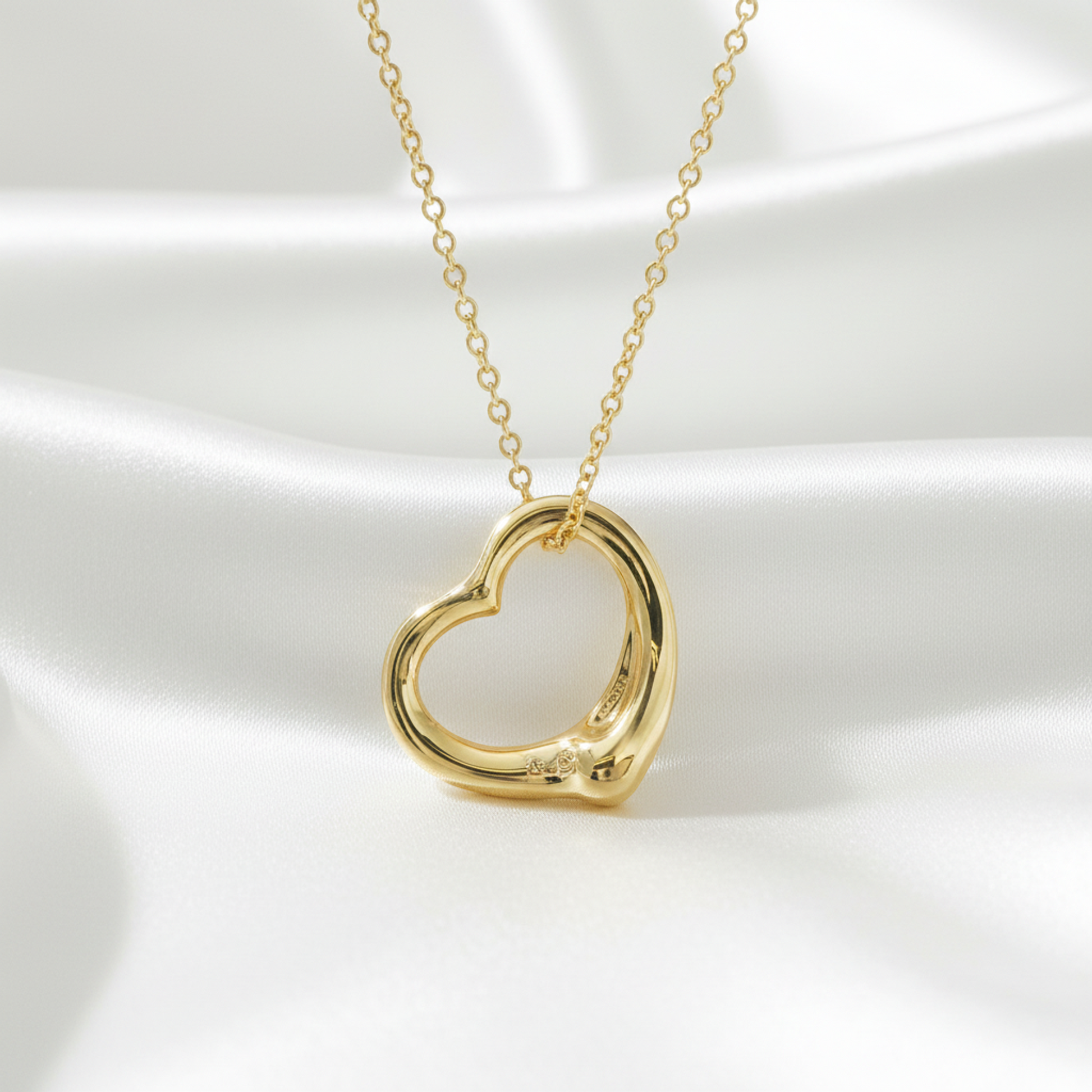 Tiffany Open Heart Yellow Gold (18K) No Stone Men,Women Fashion Pendant Necklace (Gold)