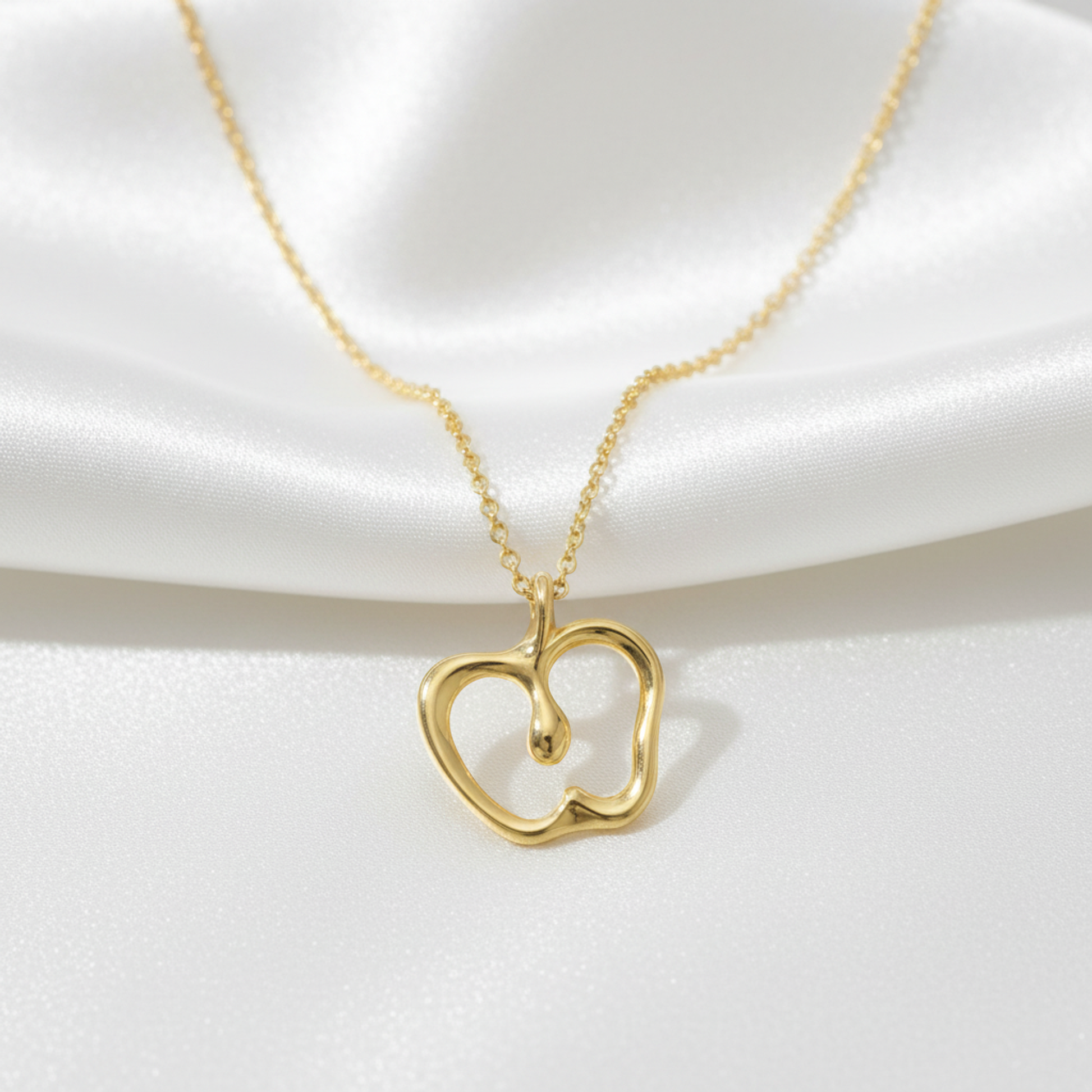 Tiffany Apple Yellow Gold (18K) No Stone Men,Women Fashion Pendant Necklace (Gold)