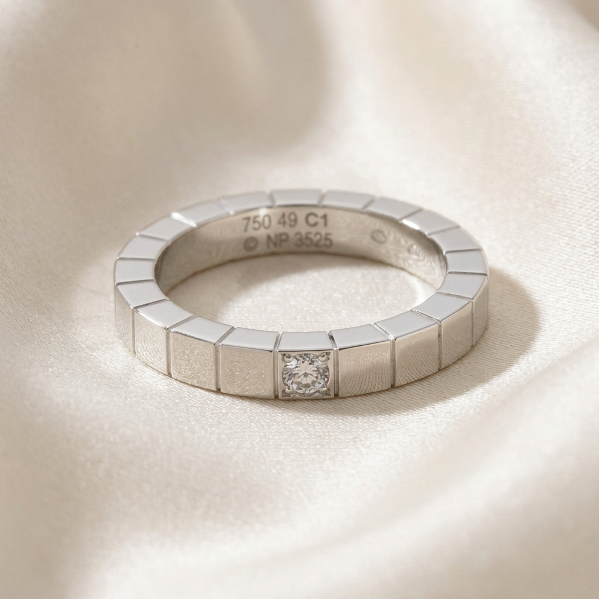 Cartier Lanieres 1P Diamond White Gold (18K) Fashion Diamond Band Ring Silver