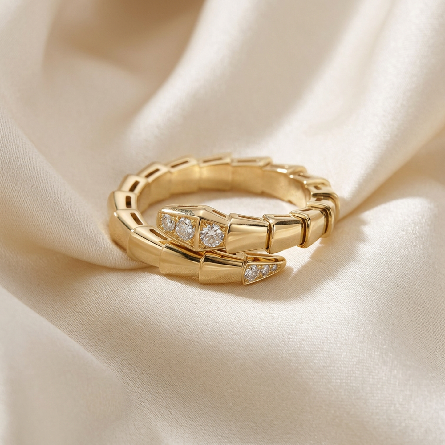 Bvlgari Serpenti Viper Diamond Ring Yellow Gold (18K) Fashion Diamond Band Ring Gold