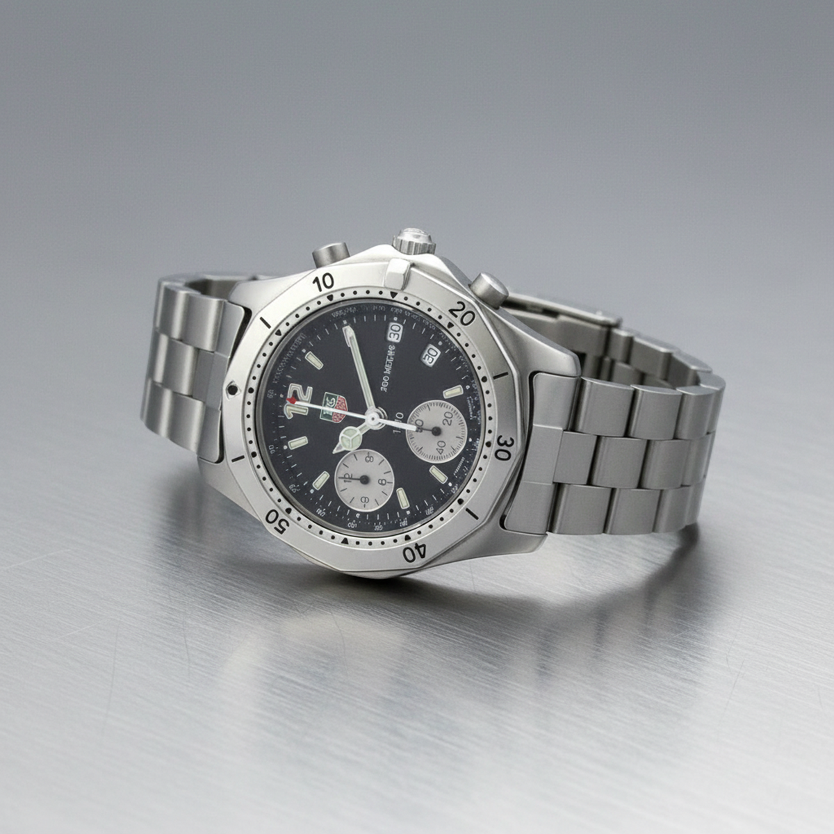 TAG HEUER 2000 Classic Professional Chronograph Watch CK1110