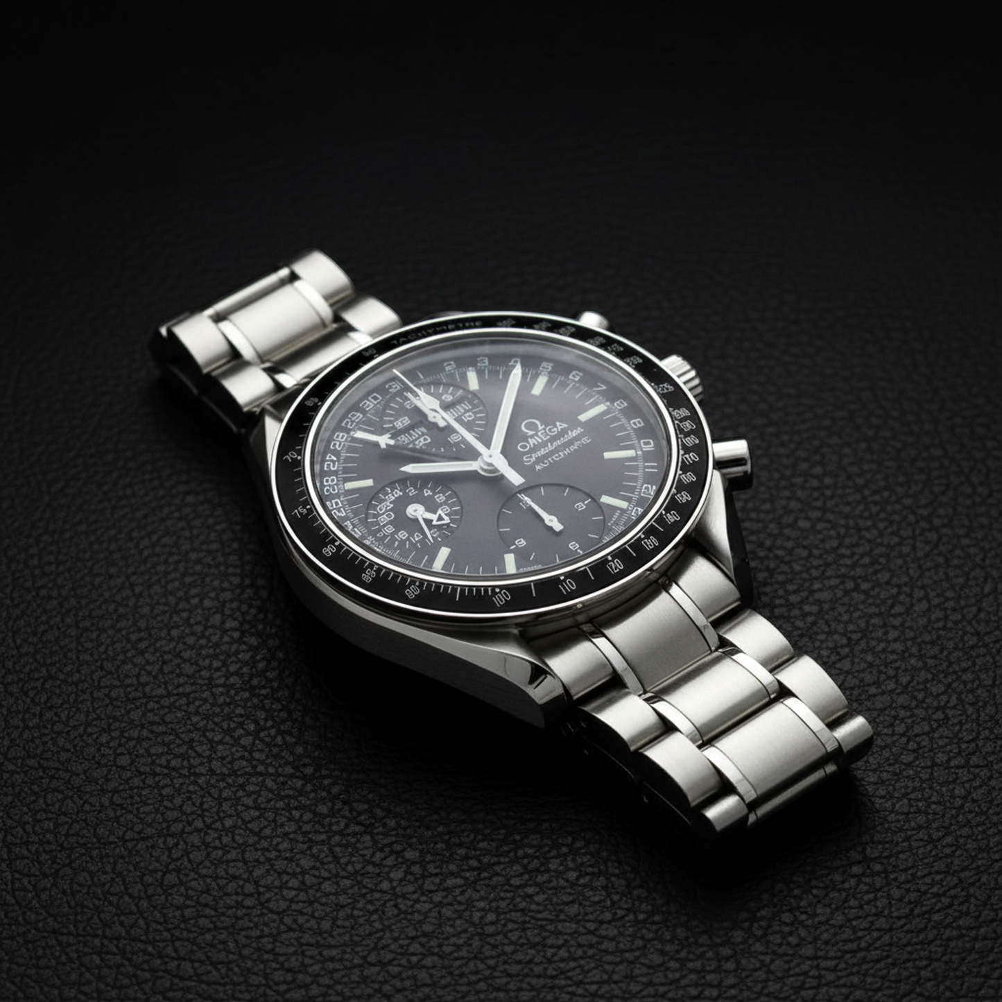 OMEGA Speedmaster Mark 40 Steel Automatic Mens Watch 3520.50 Polished