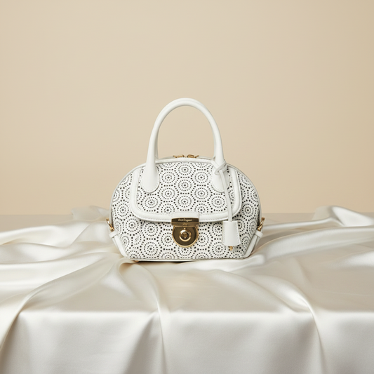 Salvatore Ferragamo FIAMMA GE-21 F035 Women's Leather Handbag,Shoulder Bag White