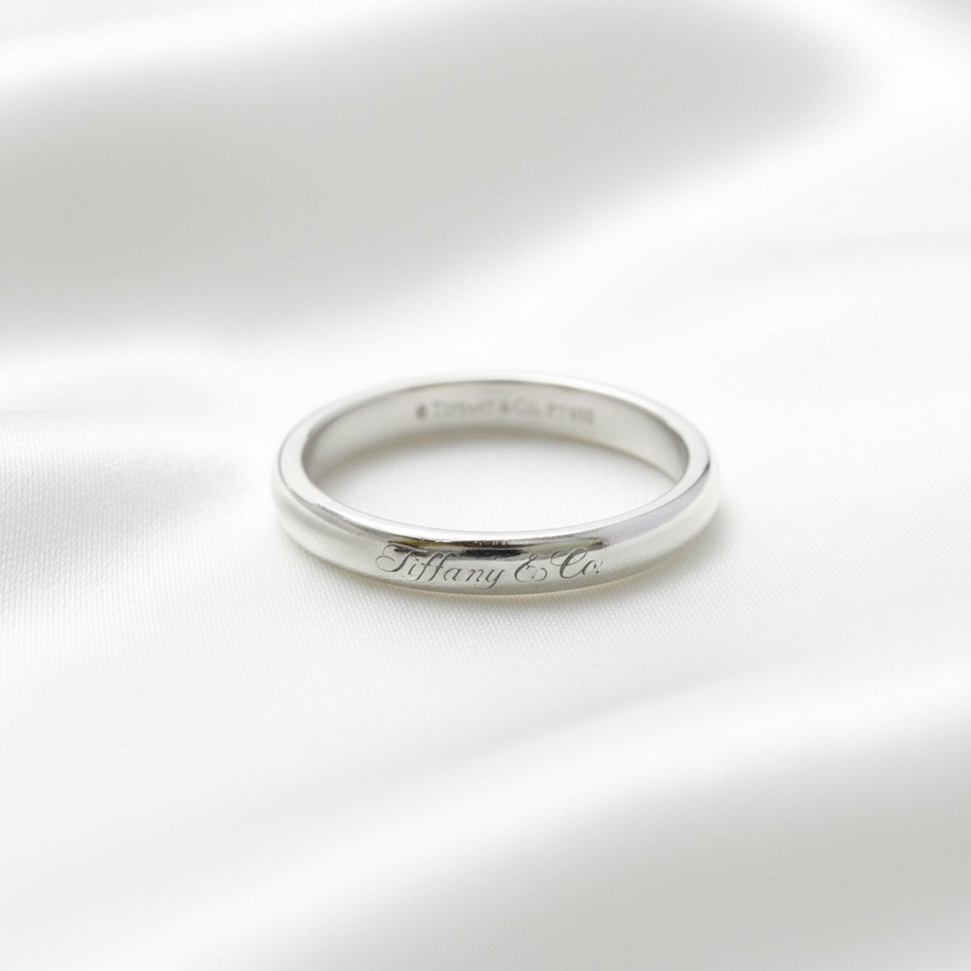 Tiffany Classic Band Ring Platinum Fashion No Stone Band Ring Silver