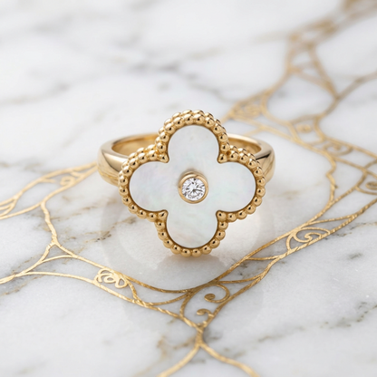 Van Cleef & Arpels Vintage Alhambra Yellow Gold (18K) Fashion Mother Of Pearl Band Ring Gold
