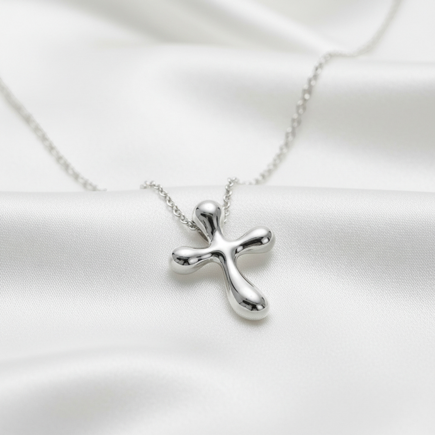 Tiffany Cross Necklace Platinum No Stone Men,Women Fashion Necklace (Silver)