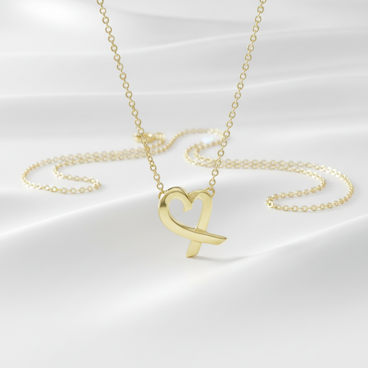 Tiffany Loving Heart Necklace Yellow Gold (18K) No Stone Men,Women Fashion Necklace (Gold)