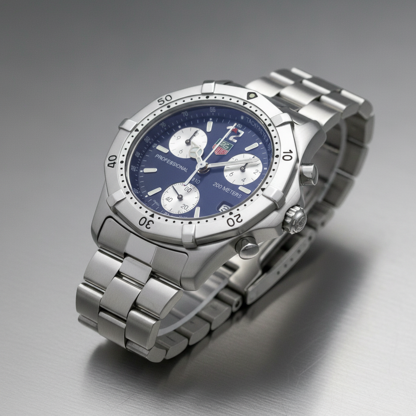 TAG HEUER 2000 Professional Chronograph Mens Watch CK1112 Polished