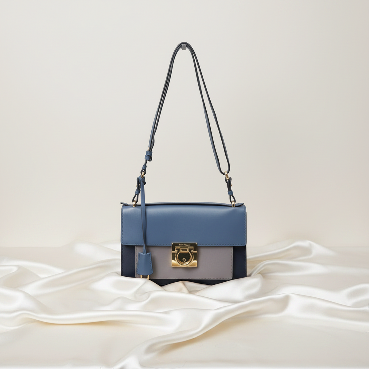 Salvatore Ferragamo Gancini AB-21 G179 Women's Leather Handbag,Shoulder Bag Blue,Gray