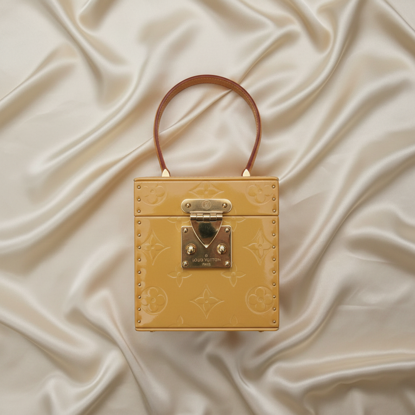 Louis Vuitton Vernis Bleecker M91002 Women's Handbag,Wash Bag Yellow
