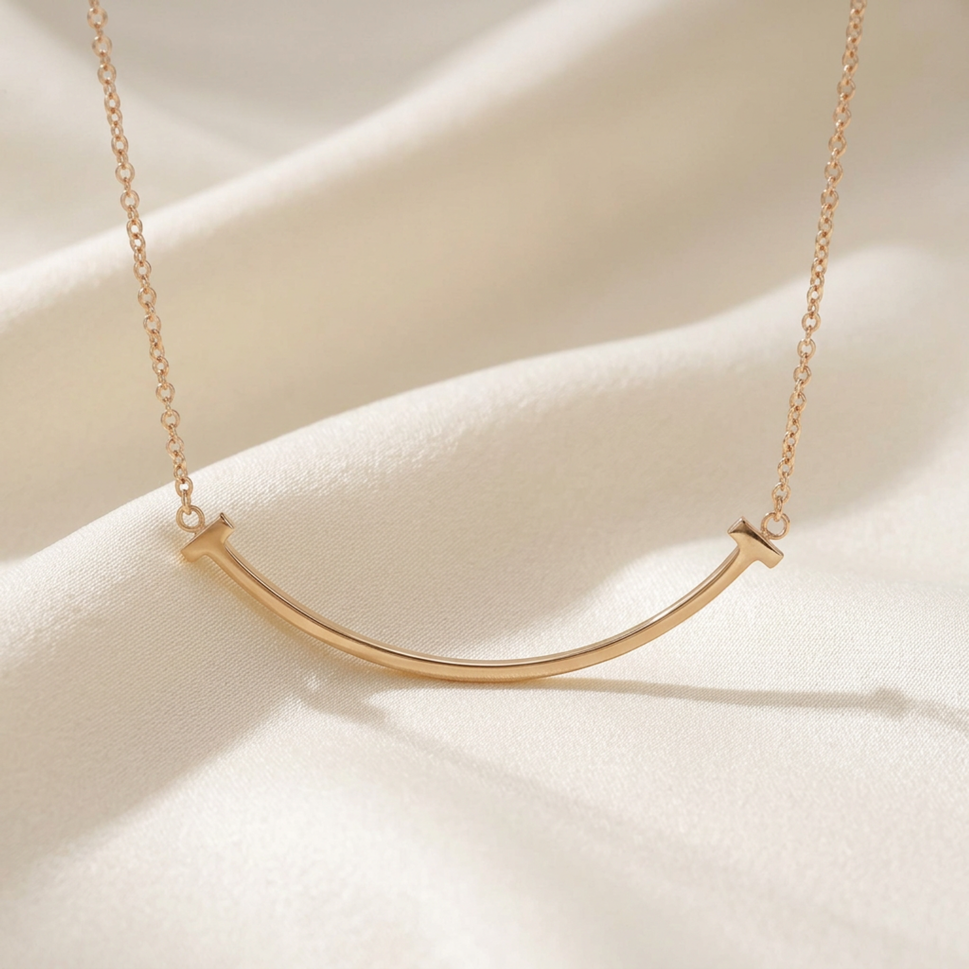 Tiffany Tiffany T Tiffany T Smile Small Size Necklace Pink Gold (18K) No Stone Men,Women Fashion Necklace (Pink Gold)