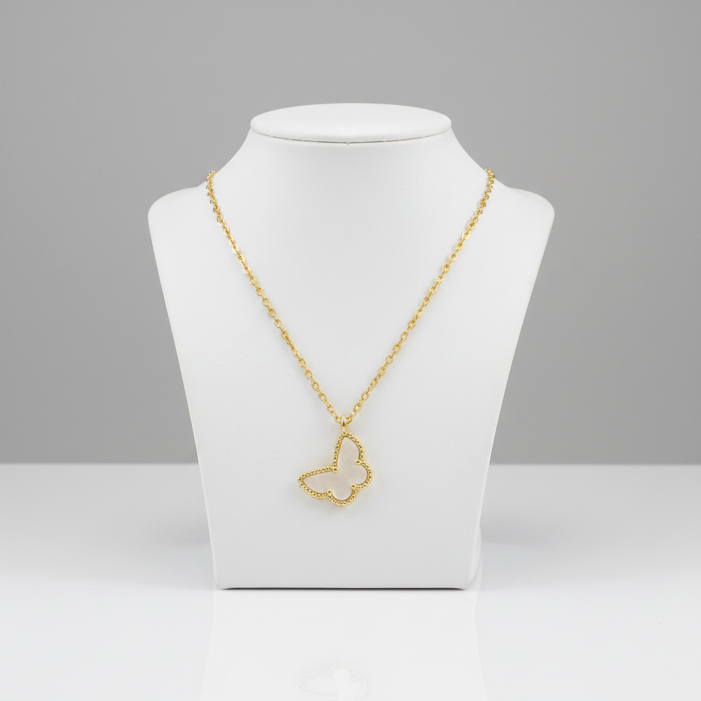 Van Cleef & Arpels Sweet Alhambra Papillon Necklace Yellow Gold (18K) Mother Of Pearl Women,Men Fashion Necklace (Gold)