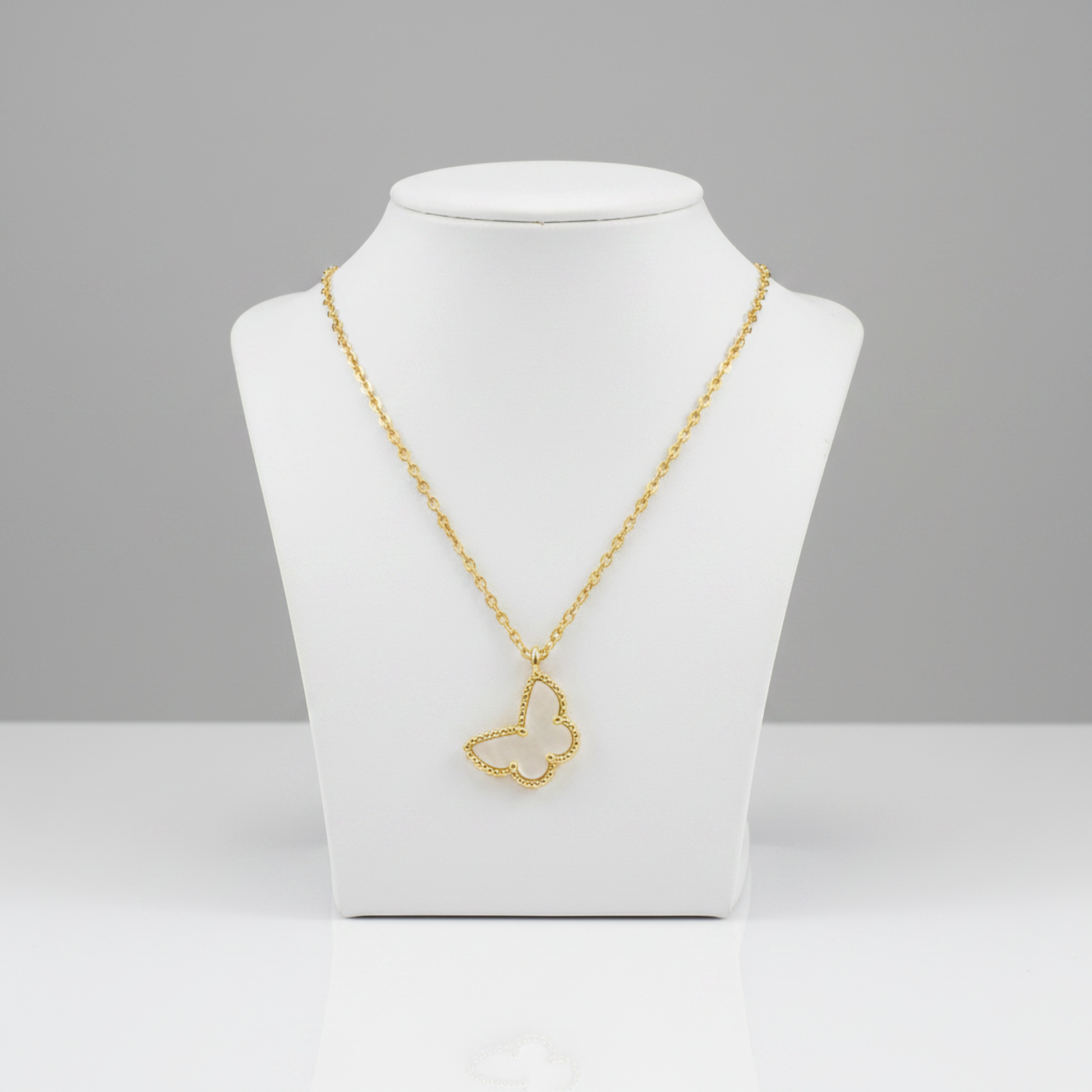 Van Cleef & Arpels Sweet Alhambra Papillon Necklace Yellow Gold (18K) Mother Of Pearl Women,Men Fashion Necklace (Gold)
