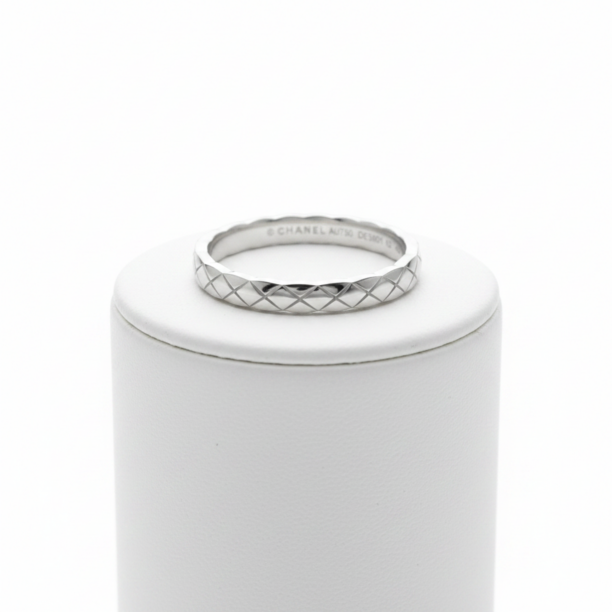 Chanel Coco Crush Ring Mini Model White Gold (18K) Fashion No Stone Band Ring Silver