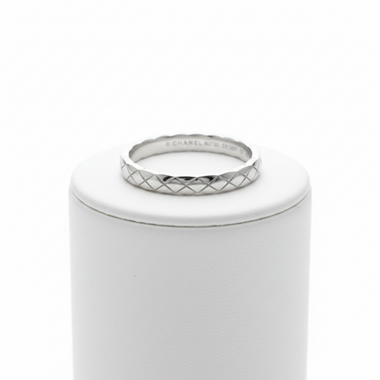 Chanel Coco Crush Ring Mini Model White Gold (18K) Fashion No Stone Band Ring Silver