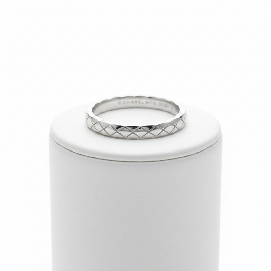 Chanel Coco Crush Ring Mini Model White Gold (18K) Fashion No Stone Band Ring Silver