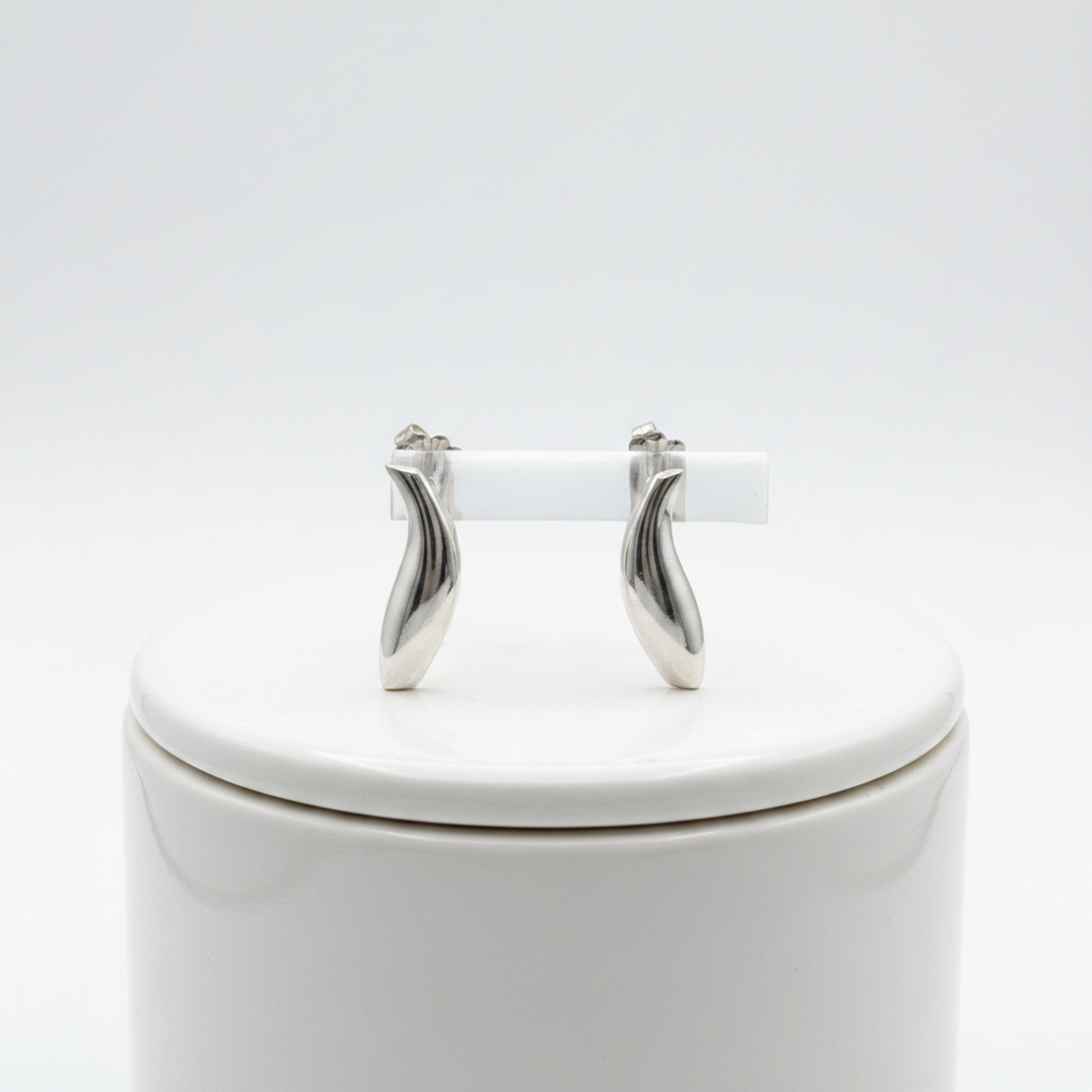 Tiffany Frank Gehry Fish Earrings No Stone Silver 925 Stud Earrings Silver