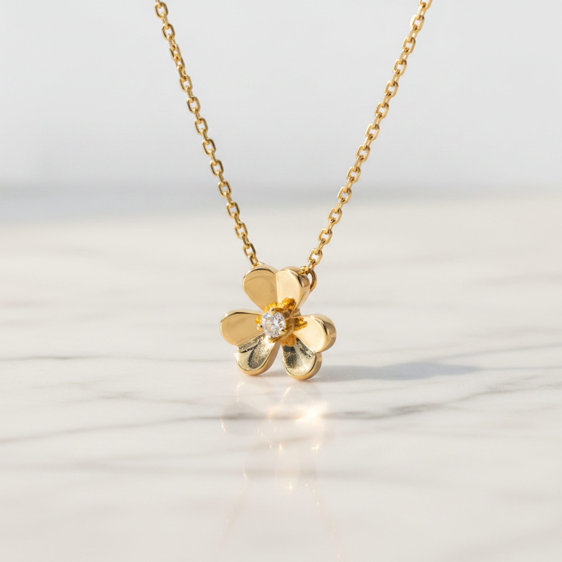 Van Cleef & Arpels Frivole Mini Necklace Yellow Gold (18K) Diamond Women,Men Fashion Necklace (Gold)