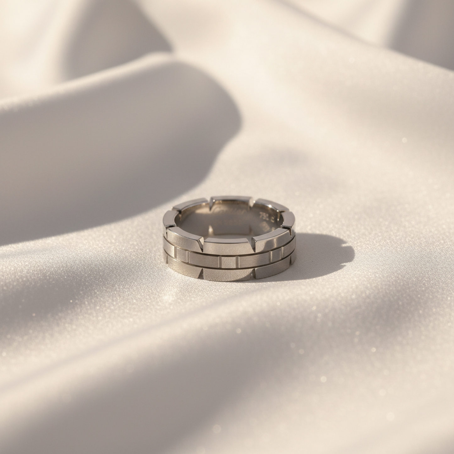 Cartier Tank Française Ring White Gold (18K) Fashion No Stone Band Ring Silver
