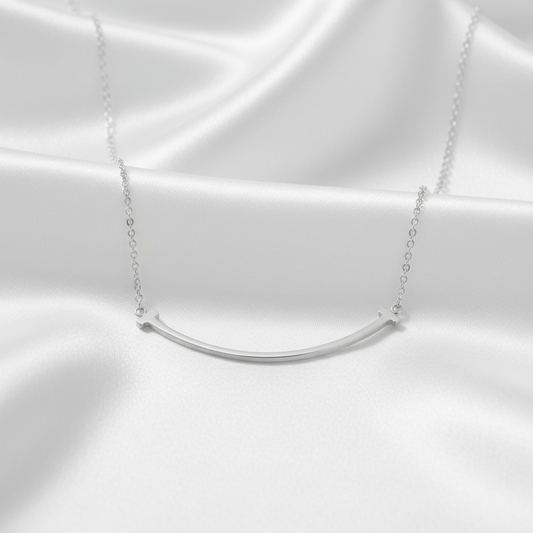 Tiffany Tiffany T Smile Small Size Necklace White Gold (18K) No Stone Men,Women Fashion Necklace (Silver)