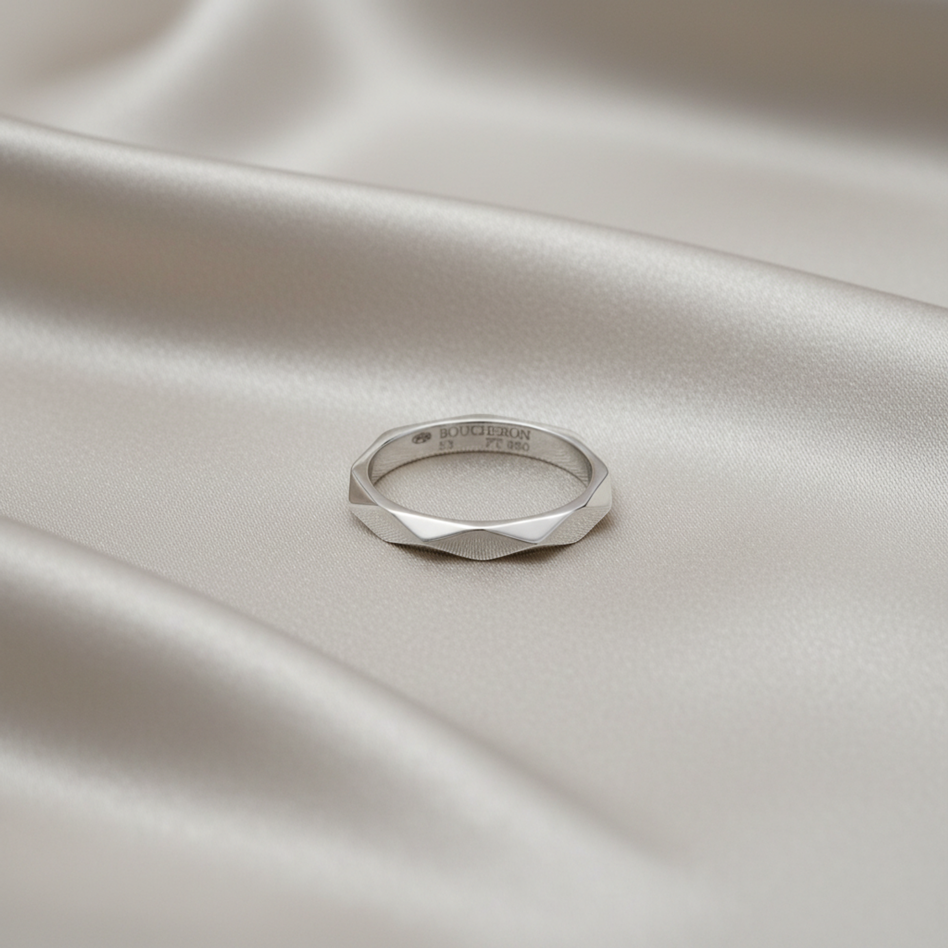 Boucheron Faceted Ring Platinum Fashion No Stone Band Ring Silver