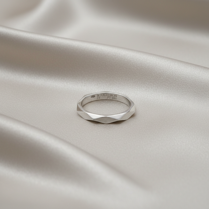Boucheron Faceted Ring Platinum Fashion No Stone Band Ring Silver