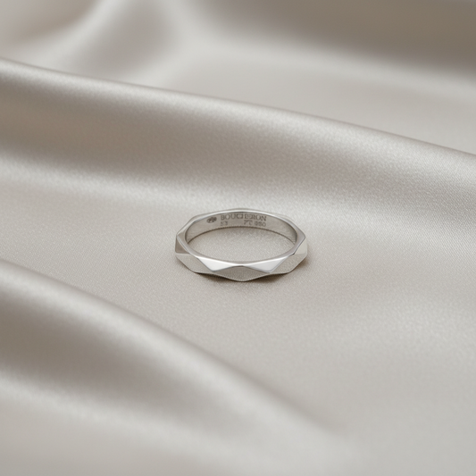 Boucheron Faceted Ring Platinum Fashion No Stone Band Ring Silver